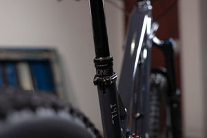 Privateer 141 seat tube with dropper post