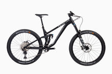 Load image into Gallery viewer, Privateer 161 Shimano XT Bike in Black
