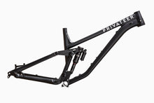 Load image into Gallery viewer, Privateer 161 Frameset in black